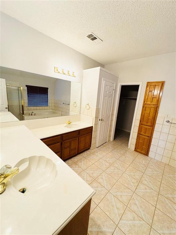 2305 Buckeye Drive, Mesquite, TX 75181