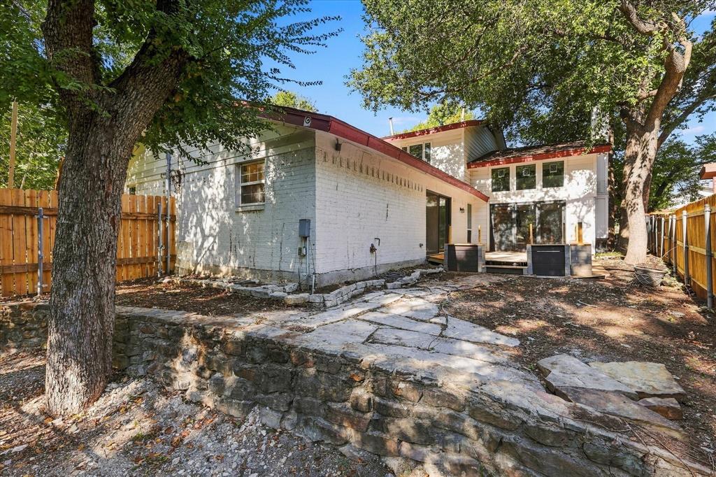 7638 Royal Lane, Dallas, TX 75230