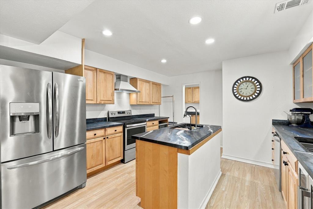 7638 Royal Lane, Dallas, TX 75230