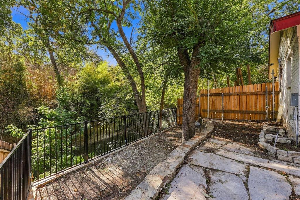 7638 Royal Lane, Dallas, TX 75230