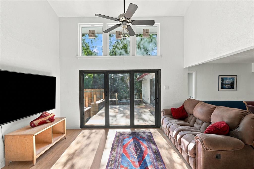 7638 Royal Lane, Dallas, TX 75230
