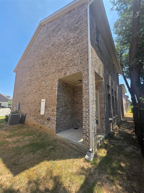 9839 Romo Street, Irving, TX 75063