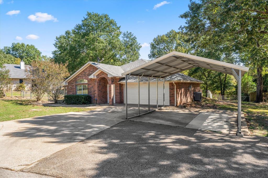 15838 Brittain Court, Lindale, TX 75771