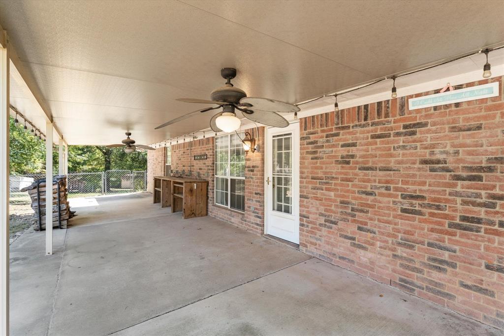 15838 Brittain Court, Lindale, TX 75771