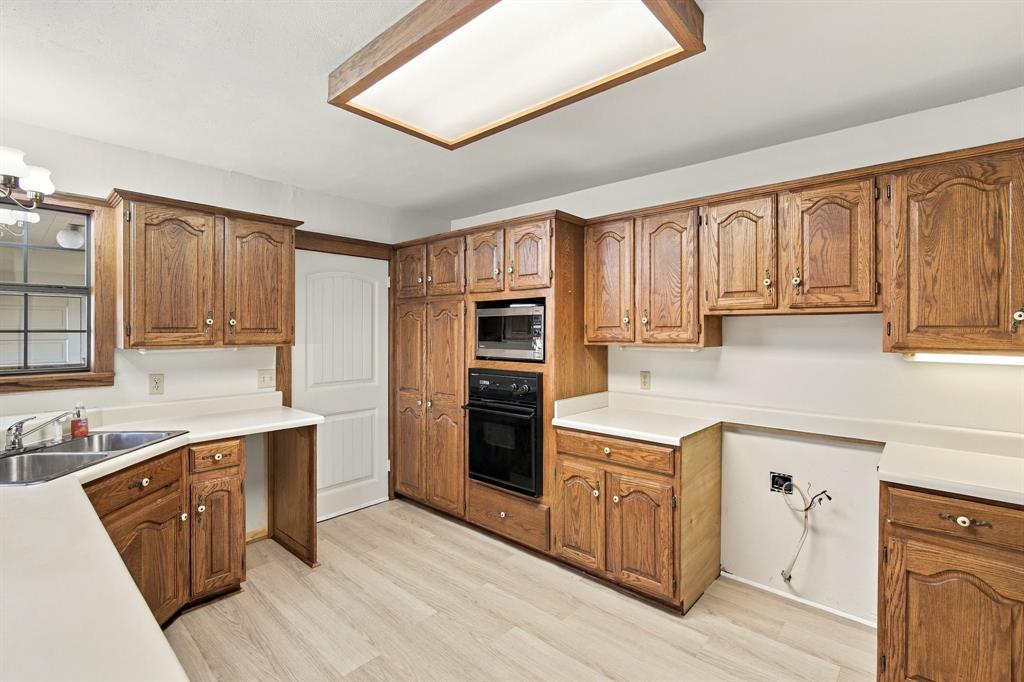 830 Truman Circle, Lancaster, TX 75146