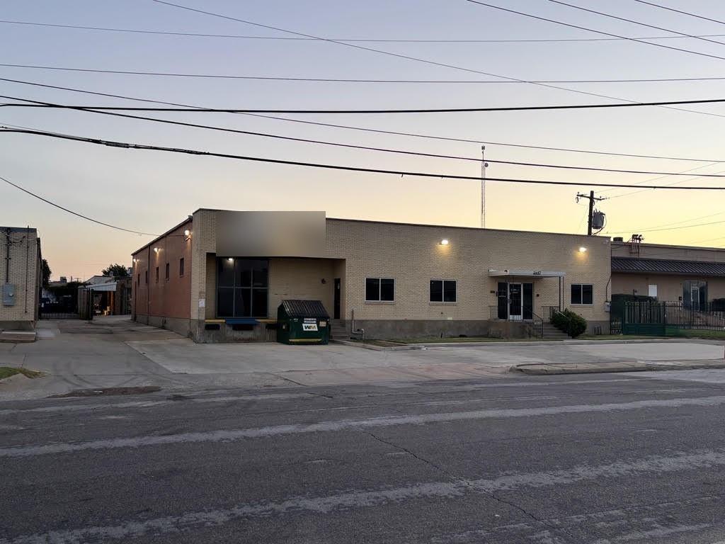 2647 Manana Drive, Dallas, TX 75220