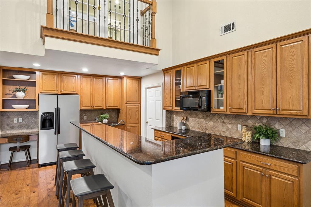 8708 Coppertowne Lane, Dallas, TX 75243