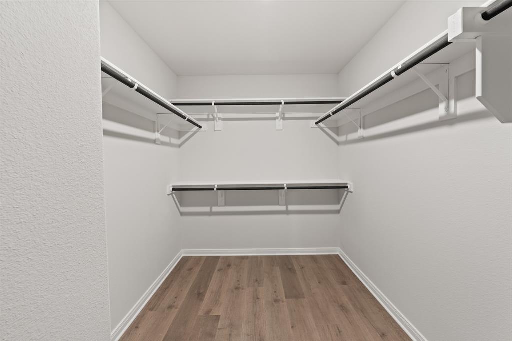 Walk-in closet