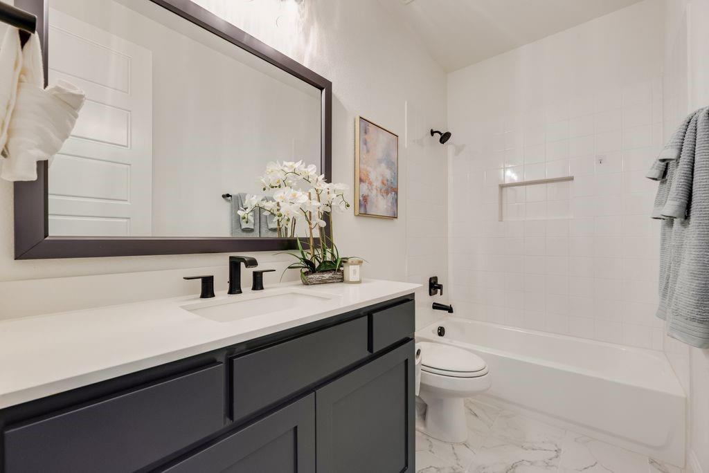 ensuite bath