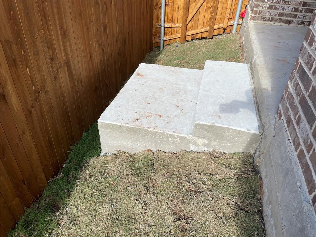 1315 DRAPER Lane, Forney, TX 75126