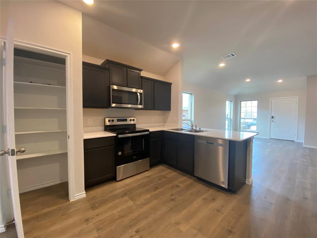 1315 DRAPER Lane, Forney, TX 75126