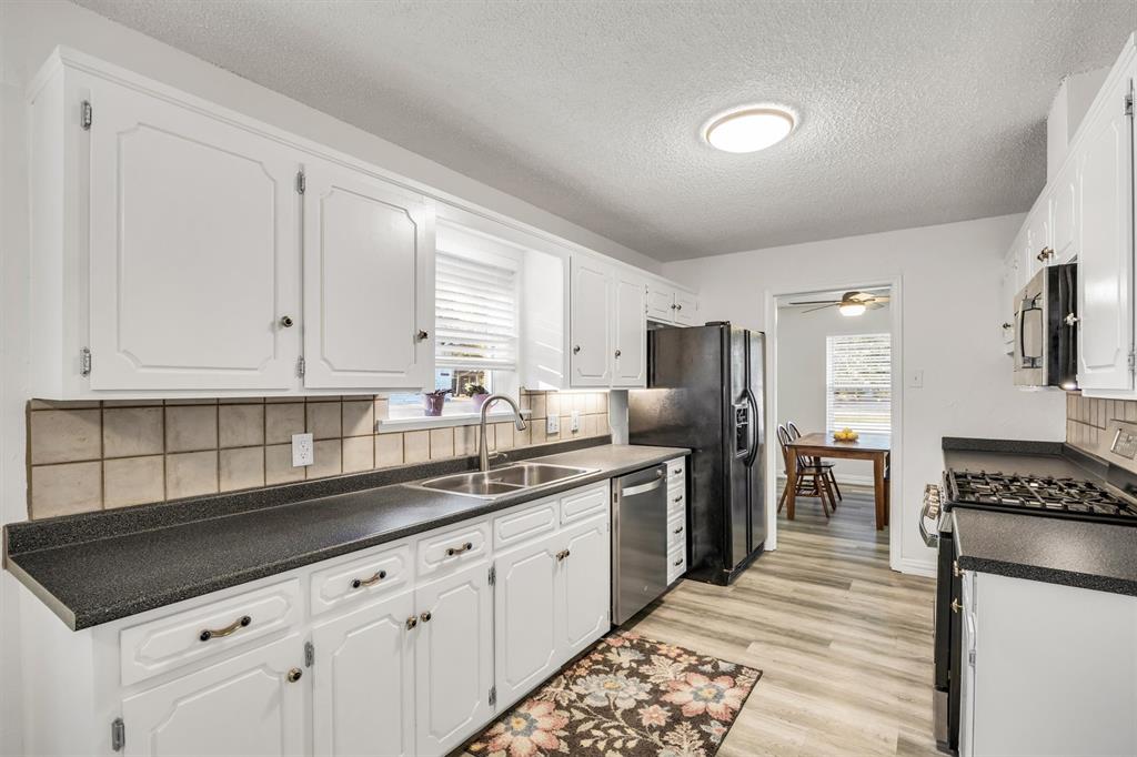 13760 Rolling Hills Lane, Dallas, TX 75240