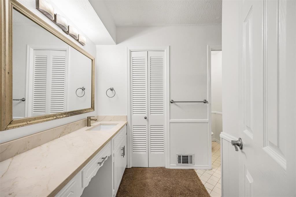 13760 Rolling Hills Lane, Dallas, TX 75240