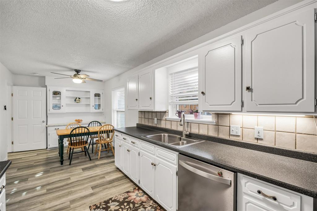 13760 Rolling Hills Lane, Dallas, TX 75240
