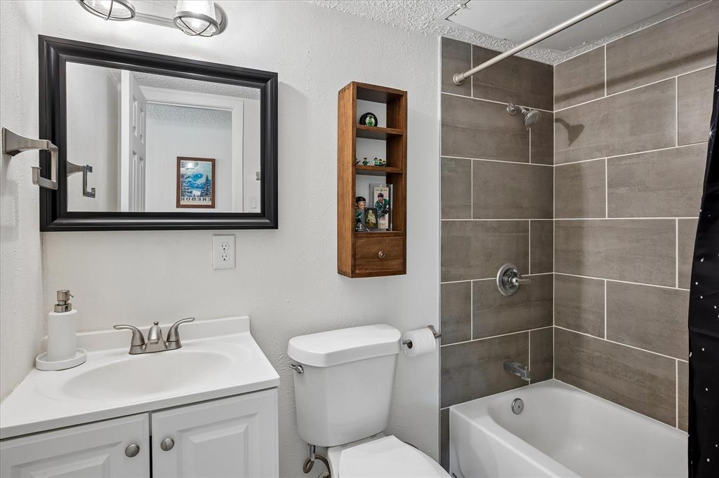 2219 Crockett Drive, Carrollton, TX 75006