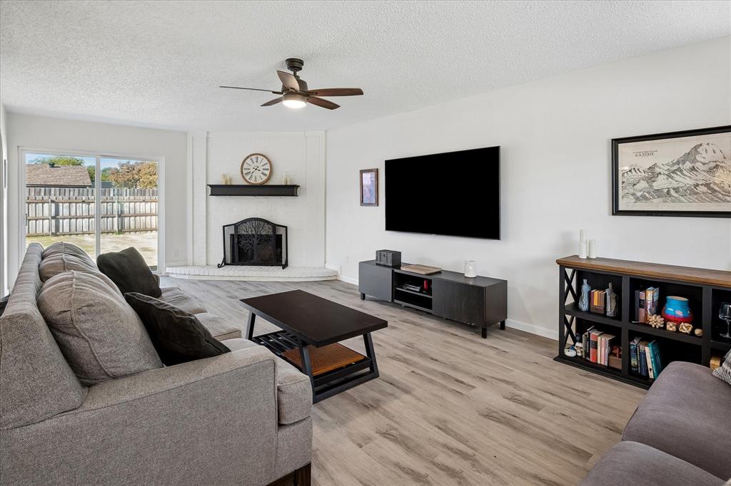 2219 Crockett Drive, Carrollton, TX 75006