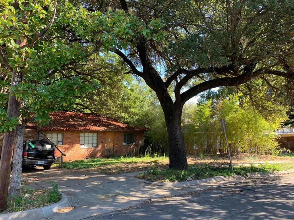 2514 Maple Springs Boulevard, Dallas, TX 75235