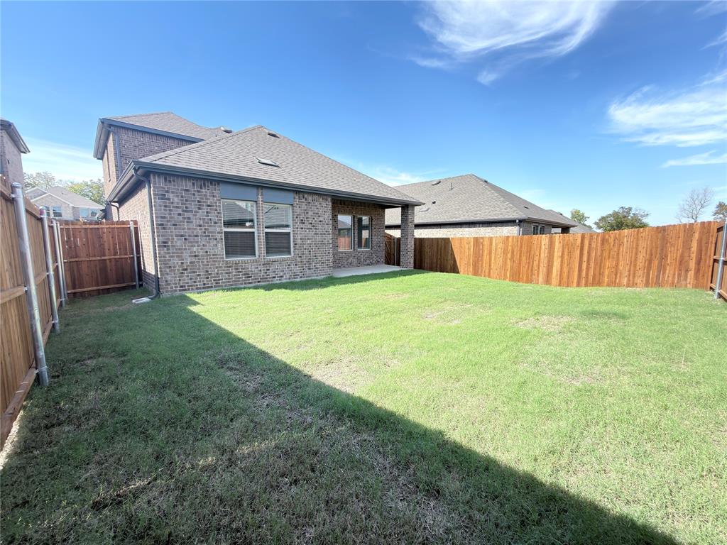 1907 Lostwood Drive, Princeton, TX 75407