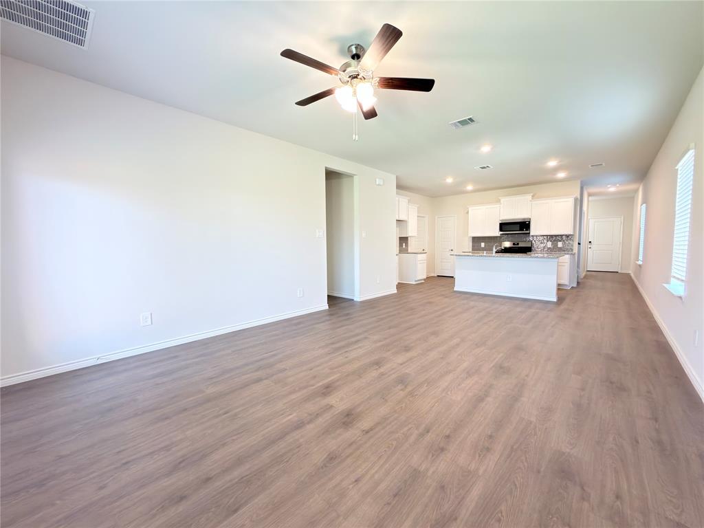 1907 Lostwood Drive, Princeton, TX 75407