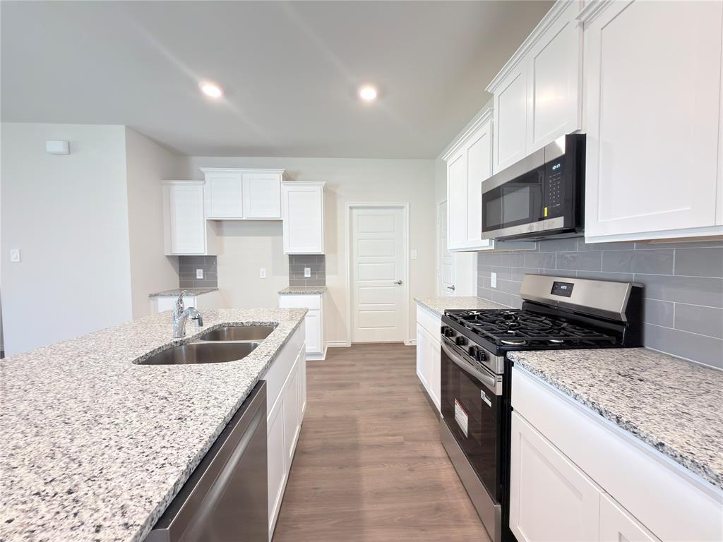 1907 Lostwood Drive, Princeton, TX 75407