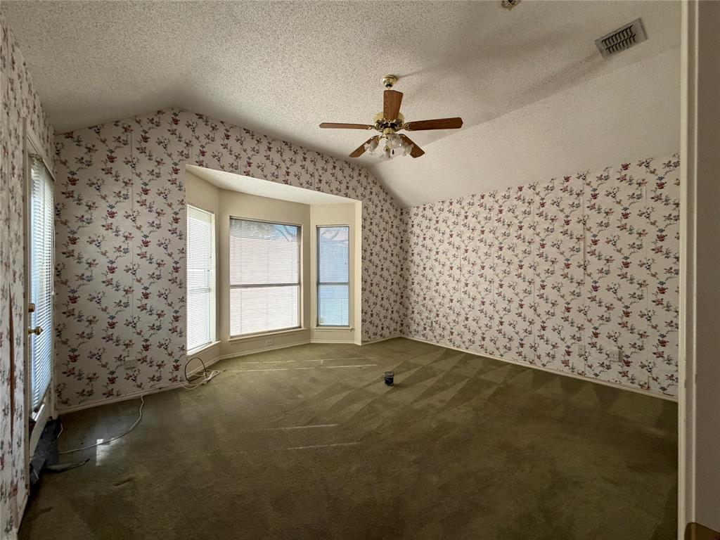 7213 Crabtree Lane, North Richland Hills, TX 76182