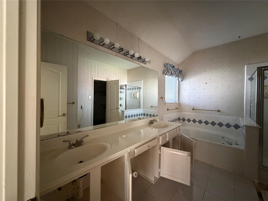 7213 Crabtree Lane, North Richland Hills, TX 76182