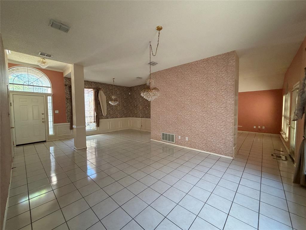 7213 Crabtree Lane, North Richland Hills, TX 76182