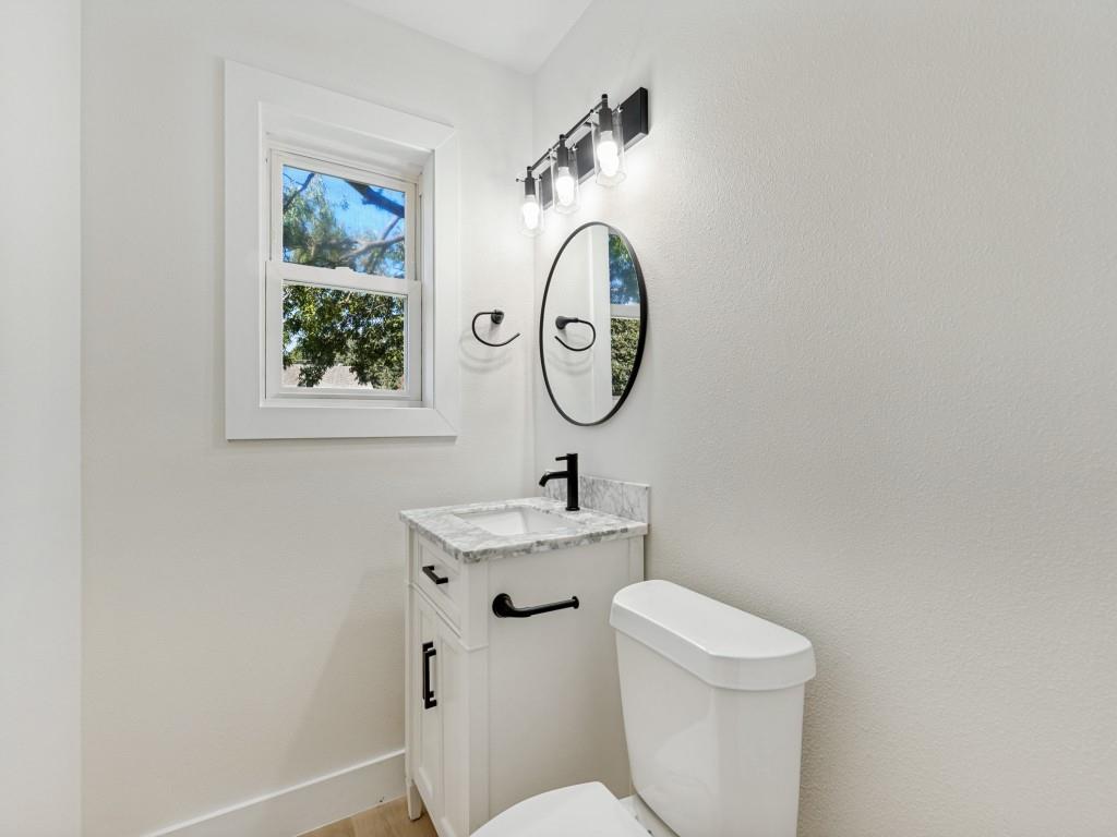 6107 Annapolis Lane, Dallas, TX 75214