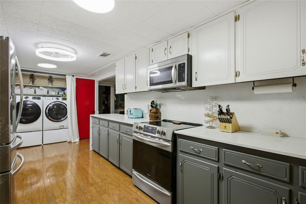 1641 Ben Davis Drive, Garland, TX 75040