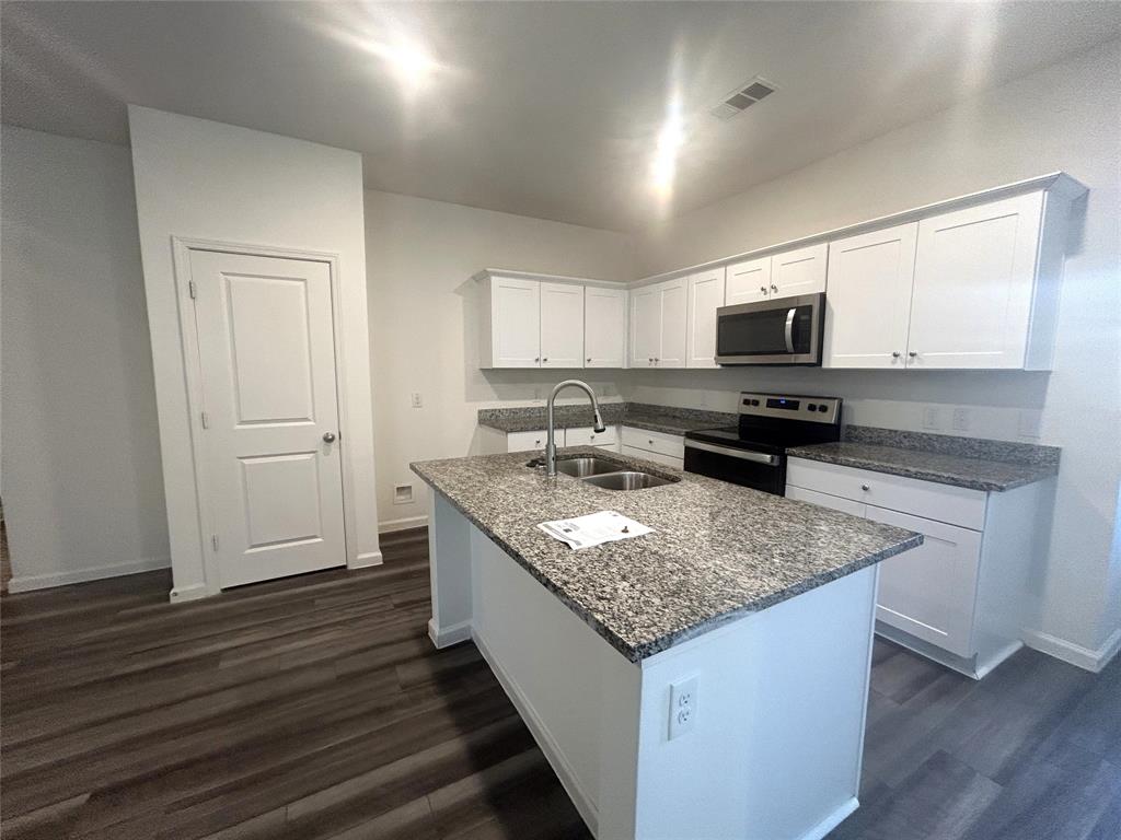1805 Chapel Hill Road, Princeton, TX 75407