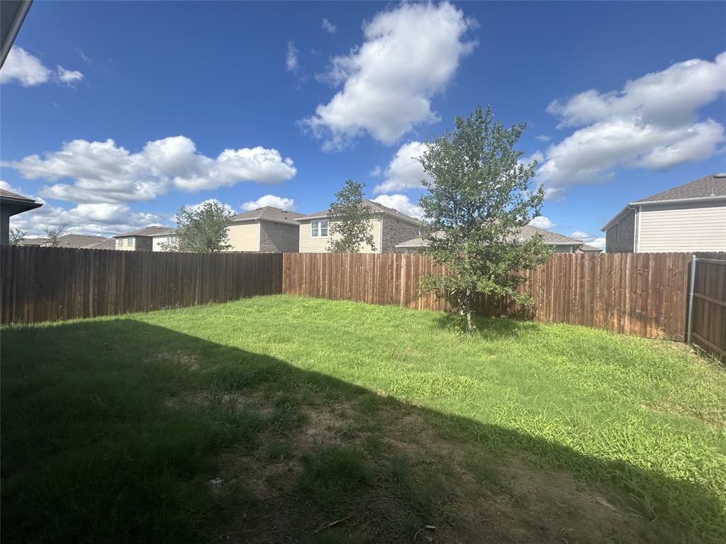 1805 Chapel Hill Road, Princeton, TX 75407