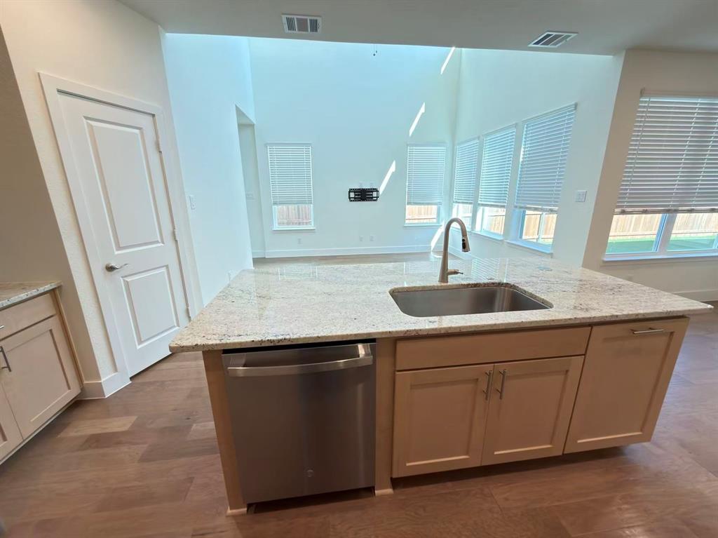 7043 Lathrop Lane, Frisco, TX 75033