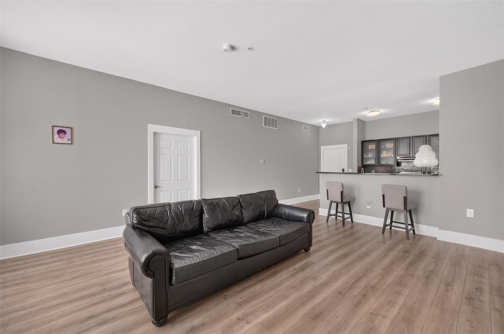 2305 Worthington Street, #202, Dallas, TX 75204