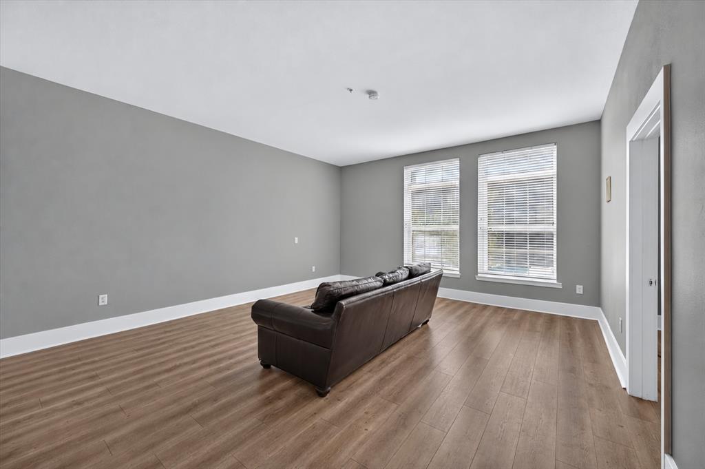 2305 Worthington Street, #202, Dallas, TX 75204