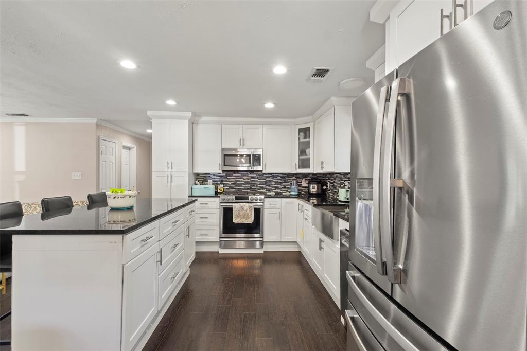 206 Watson Drive, Allen, TX 75002 206 Watson Drive, Allen, TX 75002