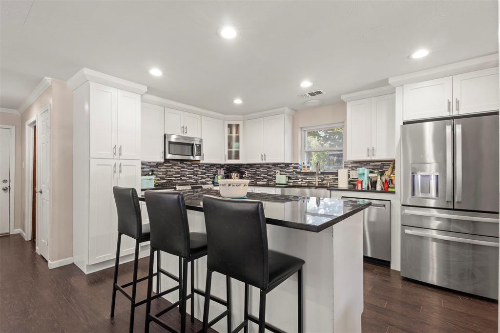 206 Watson Drive, Allen, TX 75002 206 Watson Drive, Allen, TX 75002
