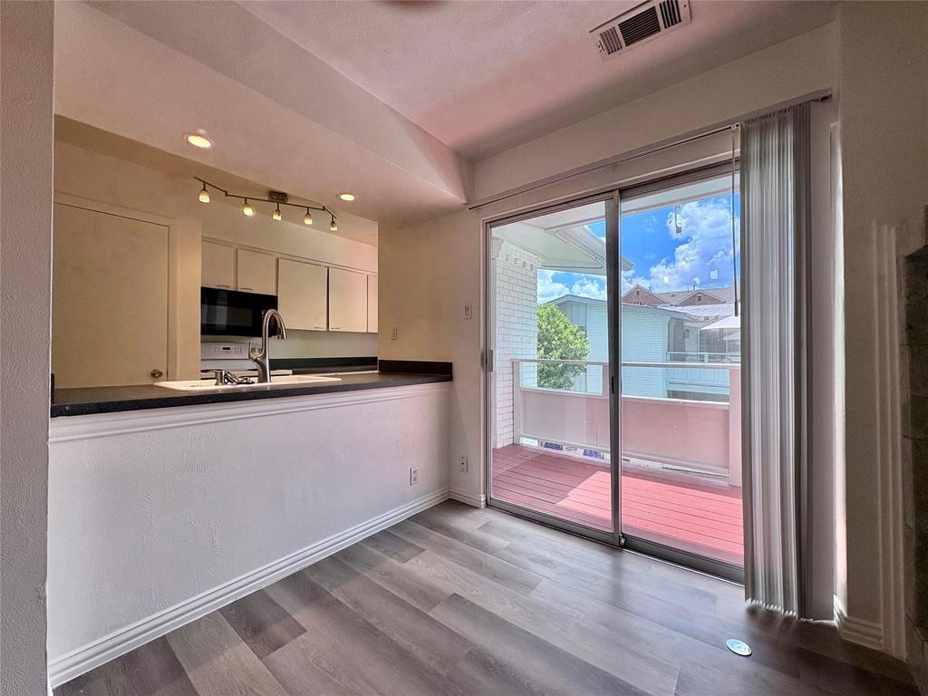 4347 Dickason Avenue, #207, Dallas, TX 75219
