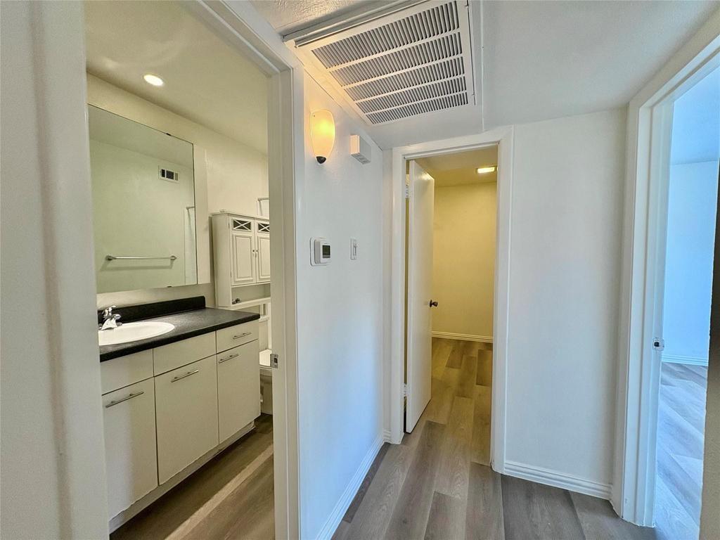 4347 Dickason Avenue, #207, Dallas, TX 75219