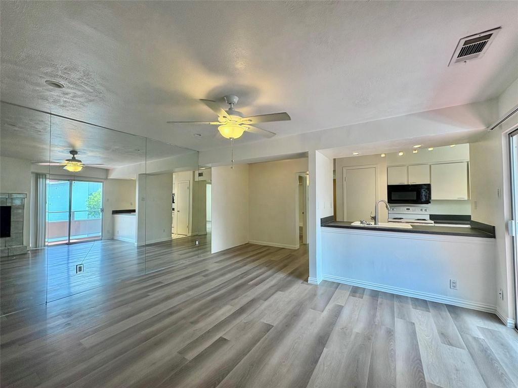 4347 Dickason Avenue, #207, Dallas, TX 75219