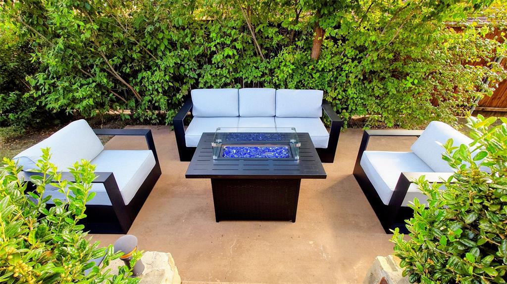 Lower level sitting area in the back yard