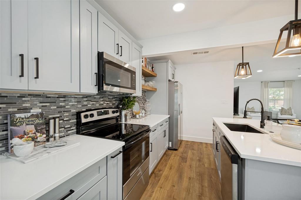 10229 San Juan Avenue, Dallas, TX 75228 10229 San Juan Avenue, Dallas, TX 75228