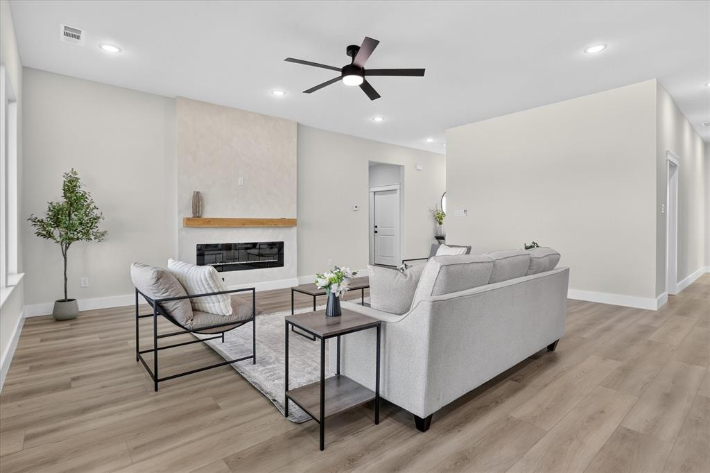 1657 Brookview Drive, Lancaster, TX 75146