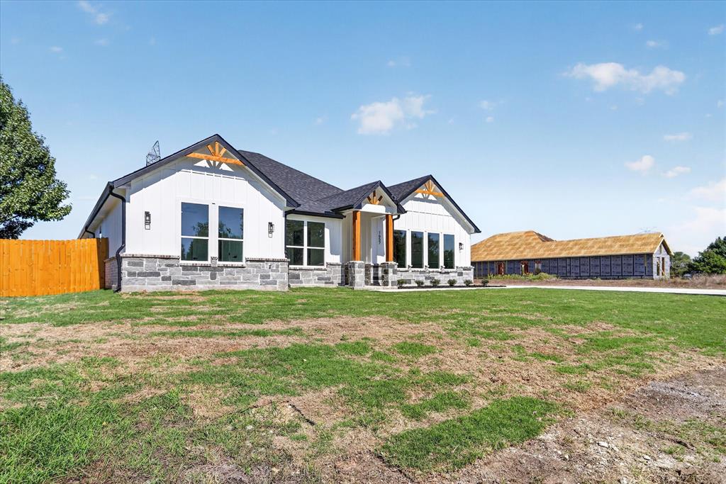 1657 Brookview Drive, Lancaster, TX 75146