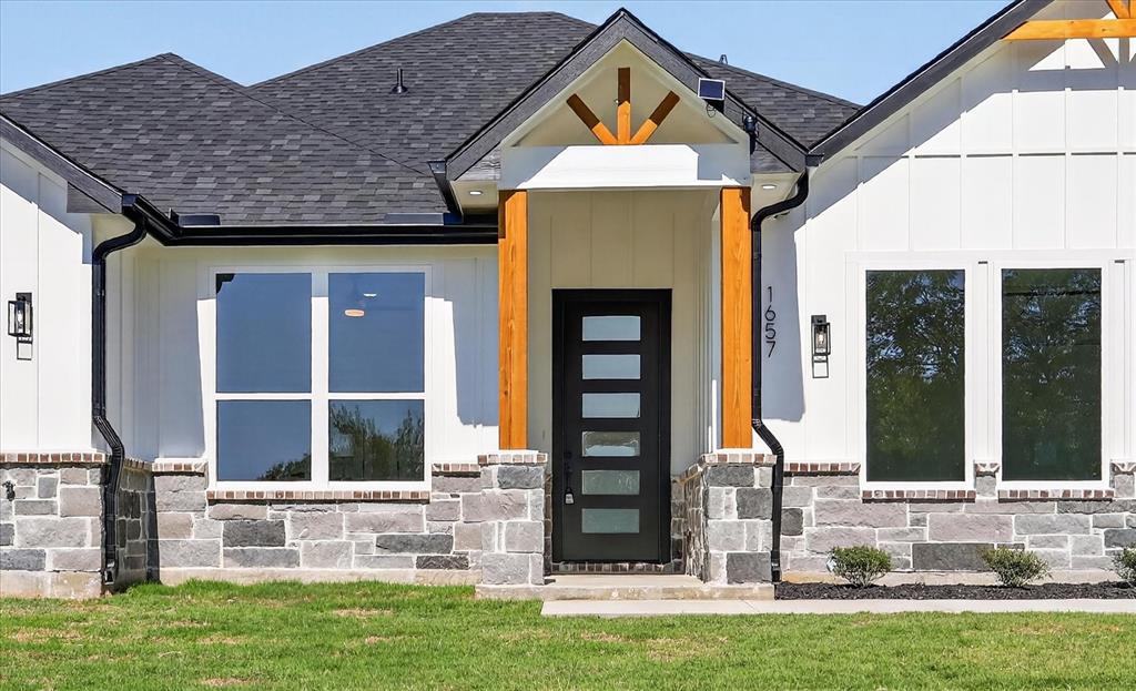 1657 Brookview Drive, Lancaster, TX 75146 1657 Brookview Drive, Lancaster, TX 75146