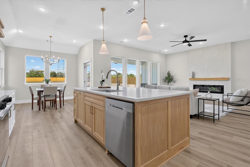 1657 Brookview Drive, Lancaster, TX 75146