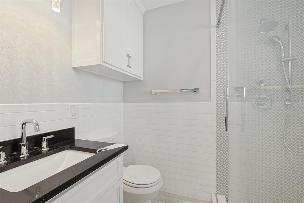 541 Woolsey Drive, Dallas, TX 75224