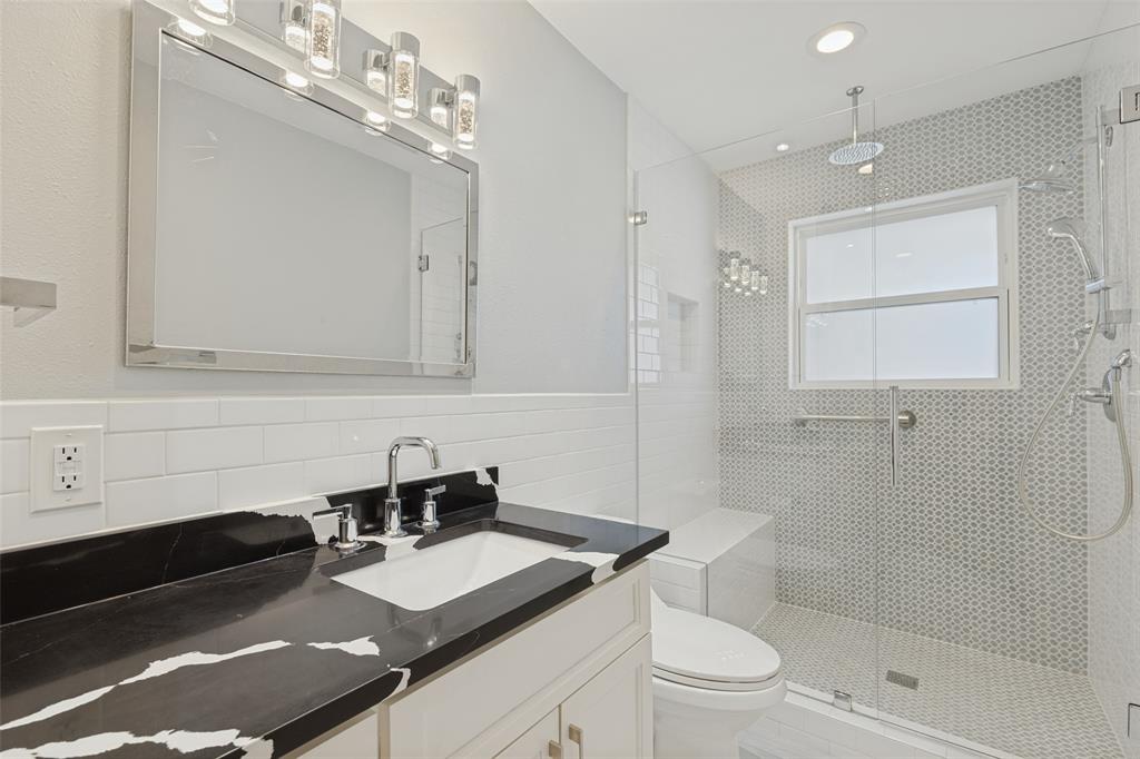 541 Woolsey Drive, Dallas, TX 75224