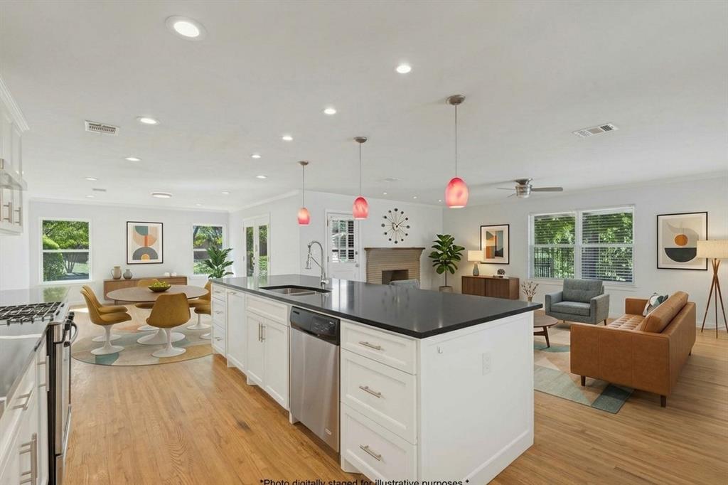 541 Woolsey Drive, Dallas, TX 75224