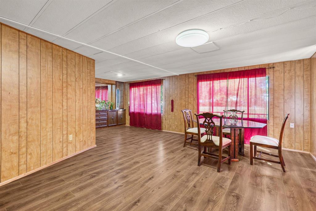 Extended dining room area can work as second living room!
