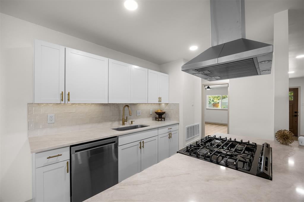 3106 Parker Street, Irving, TX 75062